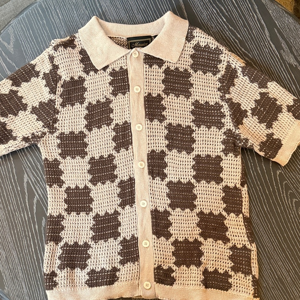 Men’s Tan & Brown Patterned Short Sleeve Collared Cotton Button Up Sweater Med